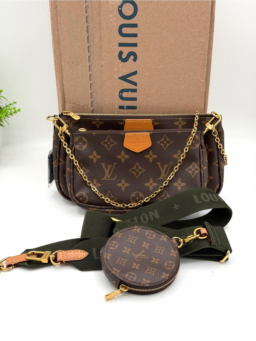 Louis Vuitton Monogram Multi Pochette with Green Strap Gold Hardware Michrochip